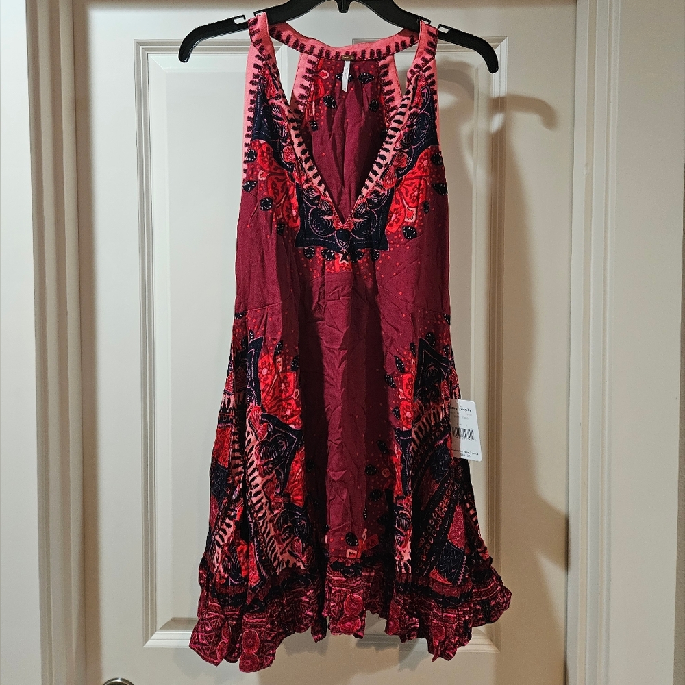 Free People Steal The Sun Halter Mini Dress Ruffle Hem Cutout Swingy Red Md NWT - Picture 15 of 16